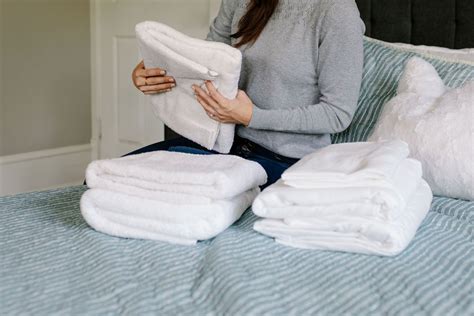 Save Money And Time With A Massage Linen Service The Folde