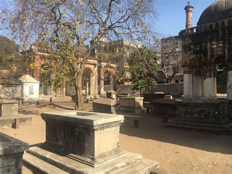 Of Surats Neglected Colonial Cemeteries And The Grandiose Dreams Of