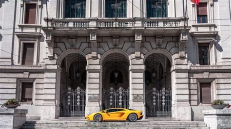 Netflix Fastest Car Features Lamborghini Aventador S