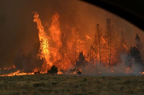 Fire crews report good progress on containing wildfires in Oregon and Washington - oregonlive.com
