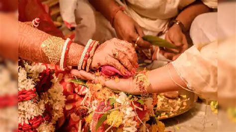 دھوم دھام سے ہوئی شادی ، مگر پہلی ہی رات میں دلہن نے کردیا ایسا کام ، سب کے اڑ گئے ہوش News18 Urdu