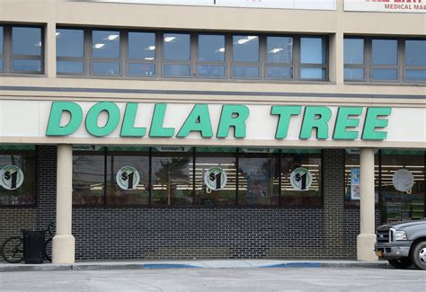 Florida Man Assaulted Female Dollar Tree Cashier Over Social Distancing