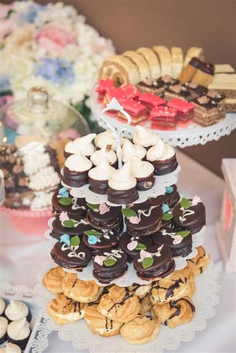 svadobné koláčiky candy bar wedding cakes cupkaces koláče candy bar wedding wedding cakes