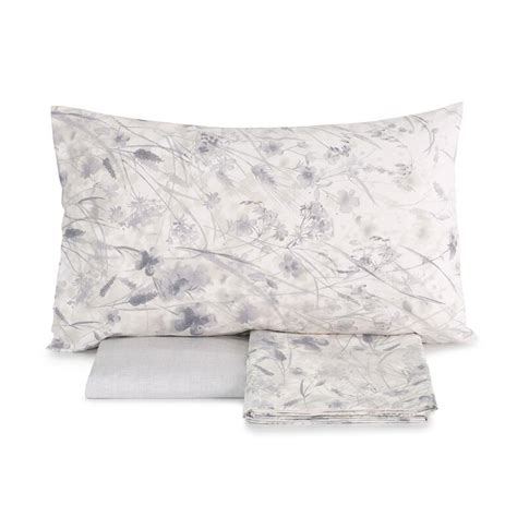 Che si tratti di lenzuola matrimoniali flanella oppure per letto singolo o una piazza e mezza, le migliori marche, tra cui le lenzuola flanella lettino e letto singolo, partendo dallo stesso prezzo minimo delle matrimoniali, arrivano a circa 50 euro per i modelli firmati zucchi. Completo lenzuola matrimoniale Soul di Zucchi | in grigio e blu