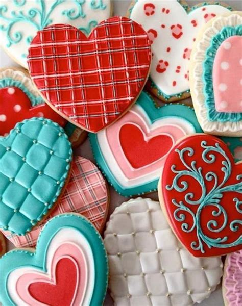 Reviewed by the biohackers lab team | last updated: 60 Heart Shaped Valentine's Day Cookies that'll get you to go Ooh LaLa - Hike n Dip in 2020 ...