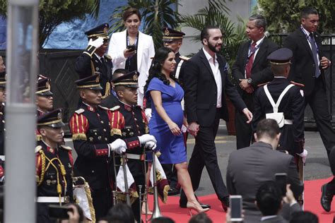 Salvador sánchez cerén (spanish pronunciation: El Salvador's president sworn in, ending 2-party dominance