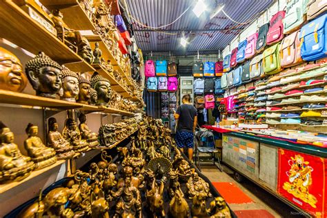 temple street night market hong kong — now go see it a worldwide travel blog