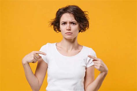 Saat hamil, sistem kekebalan tubuh anda sedang melemah, sehingga anda lebih riskan untuk mengalami infeksi penyakit yang ditularkan jadi saat makan sate kambing yang dijual, ibu hamil harus pastikan untuk makan hanya makanan yang sudah dimasak dengan baik dan masih panas. Cara Mengencangkan Payudara Kendur | Lifepack.id