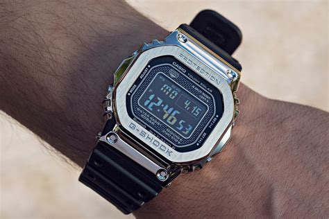 My father used to have one when i was a kid and it lasted for years. G-SHOCK「5000/5600系スピードモデル」のおすすめ5選PR | WEARNOTE