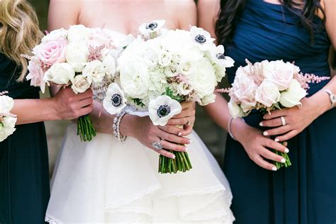 The Brides Guide To 7 Popular Types Of Wedding Bouquets