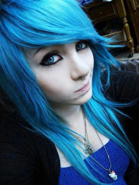 Amber Mccrackin Emo Girl Blue Hair Blue Eyes Emos