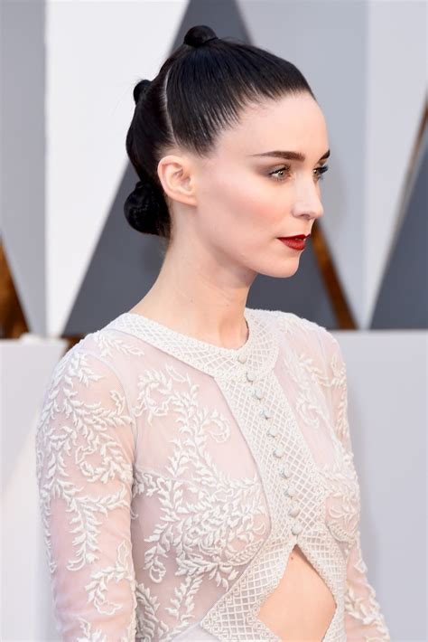 Oscars Red Carpet 2016 Rooney Maras Triple Bun And Red Lipstick Vogue