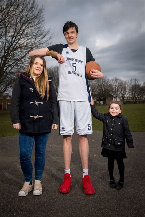16 Year Old Brit Measuring Astonishing 7ft 4in Is Tallest Teen In The