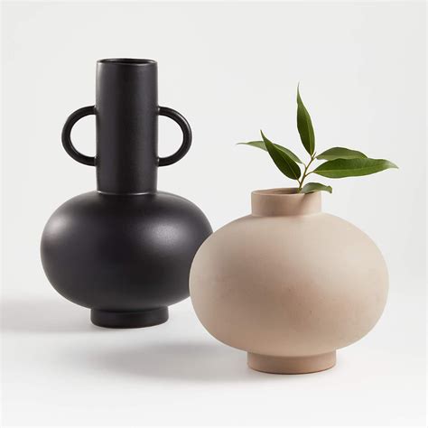 Merriman Black Vase By Leanne Ford Reviews Crate And Barrel In 2021