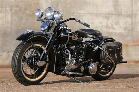 Thunderbike Knucklehead 1945 • Custombike And Harley Davidson Gallery