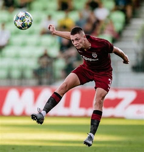 Born 5 july 1992) is a professional czech professional footballer. Itálie a Brno, Laco a LK 37. Dva Krejčí jsou na jednu ...