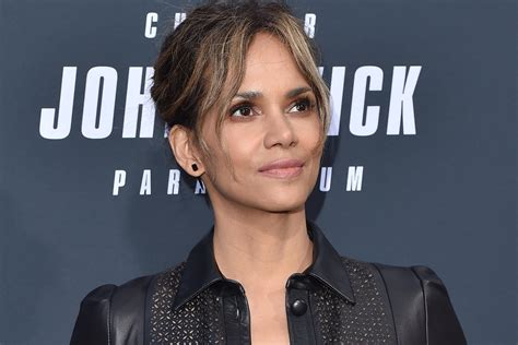Halle Berry Had Her First Orgasm At Age 11