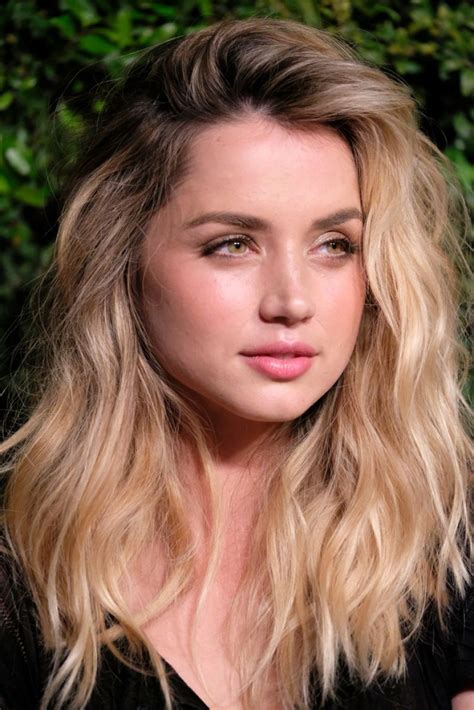 Top 8 mejores juegos io io games youtube. ANA DE ARMAS at Chanel's Gabrielle Bag Celebration in ...