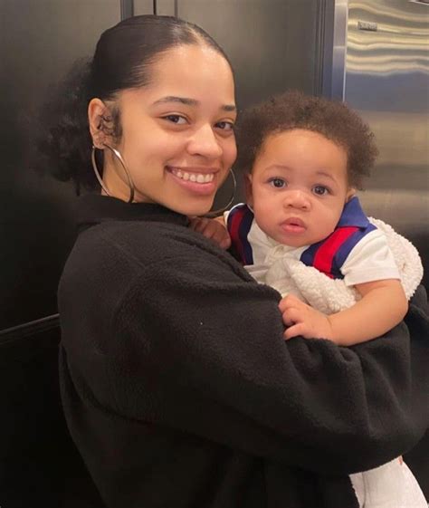 Does Ella Mai Have A Child Classified Mom