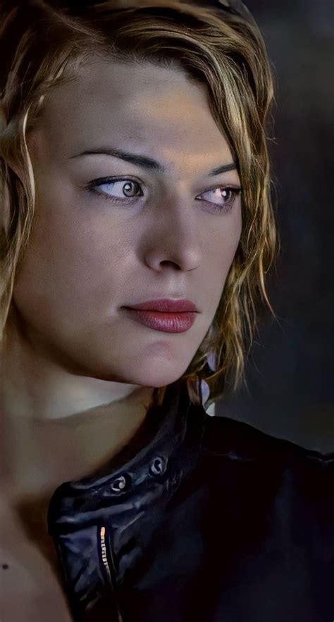 Resident Evil Alice Milla Jovovich Gorgeous Eyes Celebs Beautiful Eyes