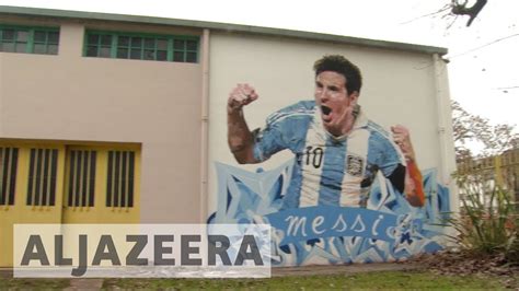 Messi's house which is located 22 hollywood lifestyle presents lionel messi's new house tour 2020 | this video is about lionel. Lionel Messi Home In Argentina