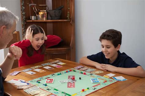 21 Reasons Your Kids Should Play Monopoly 13 Is So True Gamesver