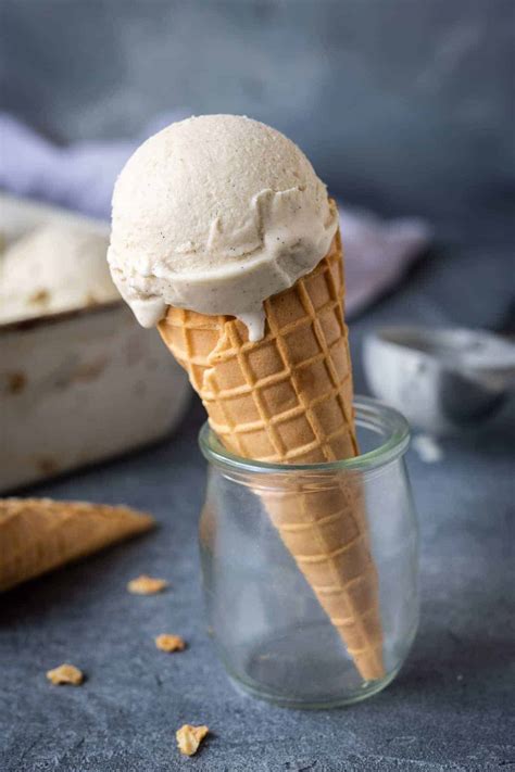 Vegan Vanilla Ice Cream (No Coconut!) - Domestic Gothess