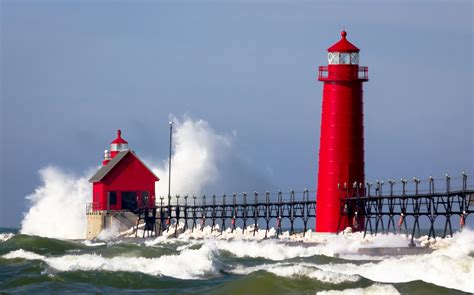 Grand Haven Lighthouse 3521 2 Photography By Rodney Martin
