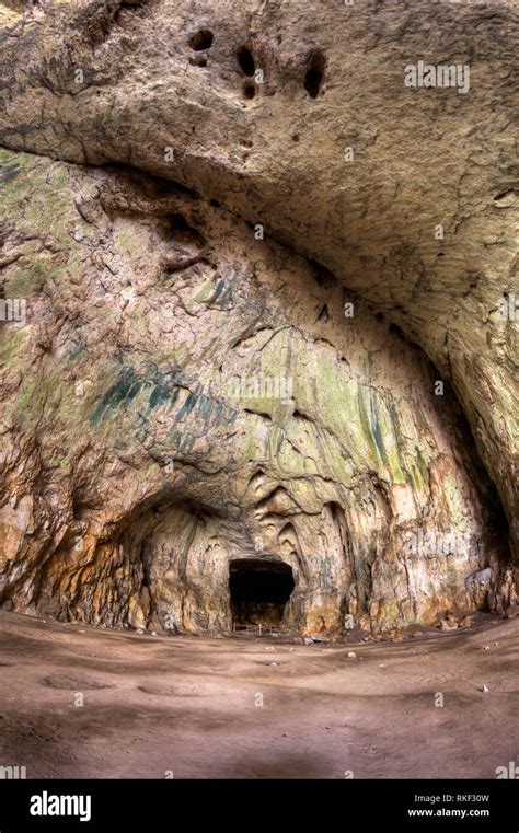 Devetashka Cave Near Lovech Bulgaria Cave Formation Tourist