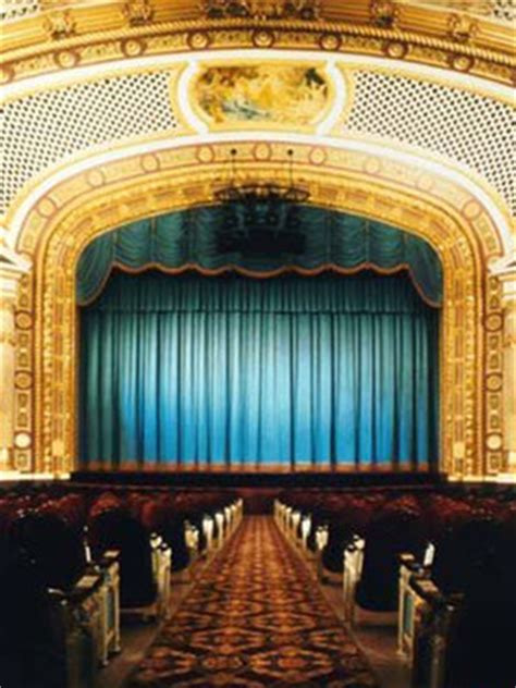 It is one of four restored theaters on hennepin avenue, along with the pantages theatre, the state theatre and the shubert theatre. State Theater, Minneapolis, MN - Warren Miller's Face of ...