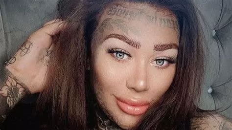 Britain S Most Tattooed Woman Shows What She Looks Like With Ink Covered Up