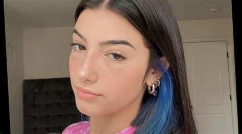 Tiktok Star Charli Damelio Dyes Her Hair Blue After Giving A Nose Job