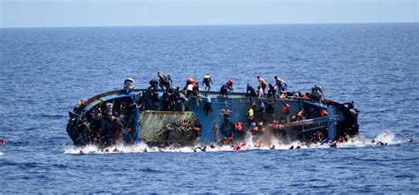 Strage Di Migranti Sulle Coste Della Libia Affondano Due Barconi E