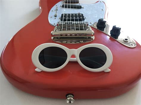 Kurt Cobain Sunglasses Clout Goggle Glasses Oval Shape Grunge Style