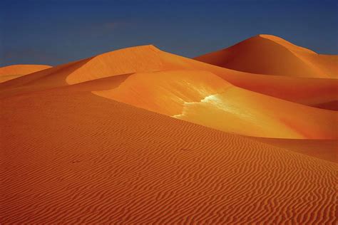 Sand Dunes At The Empty Quarter Desert Photograph By David Santiago