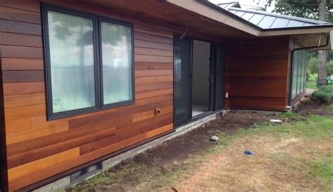 We offer raw unprimed and primed clapboard in clear heart vertical grain: Clear Vertical Grain Western Red Cedar Siding