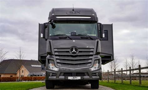 Stx Mercedes Actros 2 Pop Outs115 Stx Motorhomes