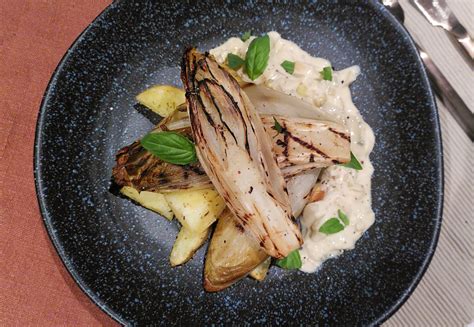 Gegrilde Witlof Met Geroosterde Aardappelen De Buurman