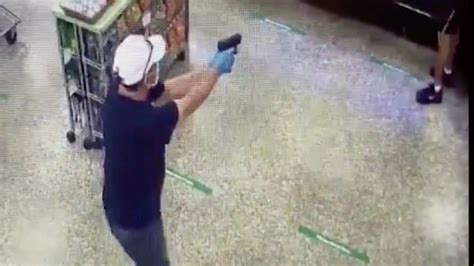 Florida Man Pulls Out Gun At A Supermarket Wpec