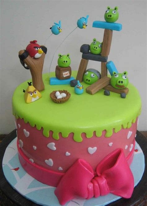 Pinky Angry Birds Cake Decorated Cake By Iriene Wang Cakesdecor