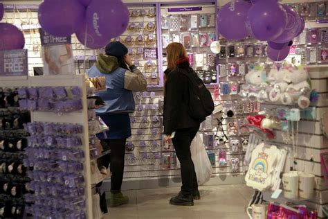 Claires Becomes Latest Retail Bankruptcy
