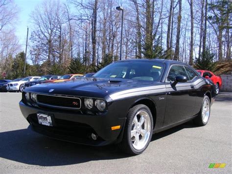 2010 Brilliant Black Crystal Pearl Dodge Challenger Rt Classic