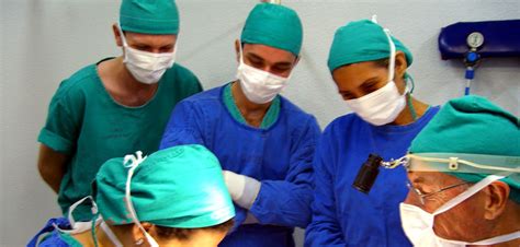 Anonymous Peer Feedback Helps Surgical Residents Improve Their Skills
