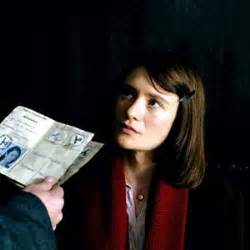 Sophie scholl stars julia jentsch in a luminous performance as the fearless activist of the underground student resistance group, the white rose. Sophie Scholl - Son Günler - film 2005 - Beyazperde.com