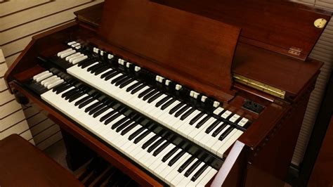 Hammond Pristine And Affordable Vintage Hammond C3 Organ And 22h Leslie