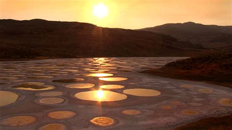 Spotted Lake In Osoyoos Bc Destination Osoyoos