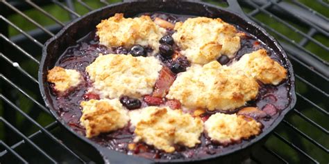 Meaning of cobbler in english. Best Campfire Cobbler Recipe - How to Campfire Cobbler