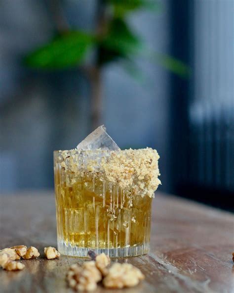 Black Bottle - [NEW WINTER COCKTAIL] « Apple Crumble »... | Facebook