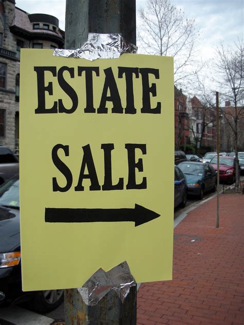 Estate Sales What Are They And Why You Might Want To Go To One Estate