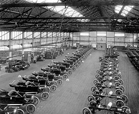 Amazing Vintage Photos Show The Ford Assembly Lines Mass Producing Model T Cars S S